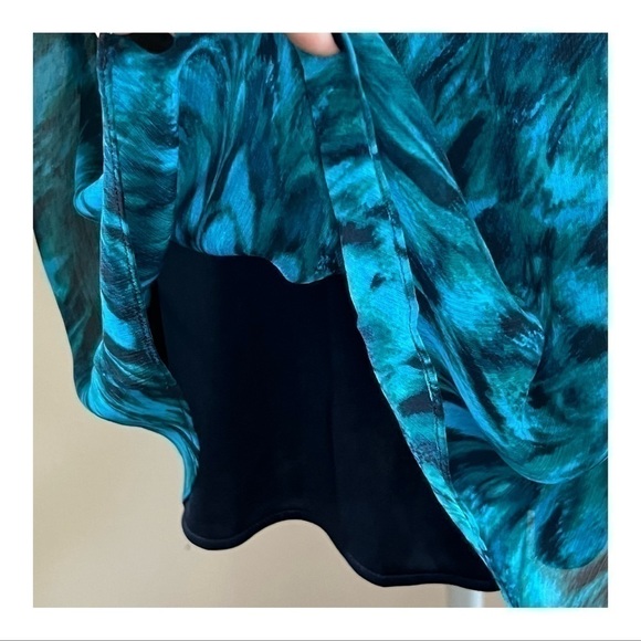 🤍 Peacock-Blue Special Occasion Dress w/ Feathery Pattern || Size Small - Picture 5 of 11